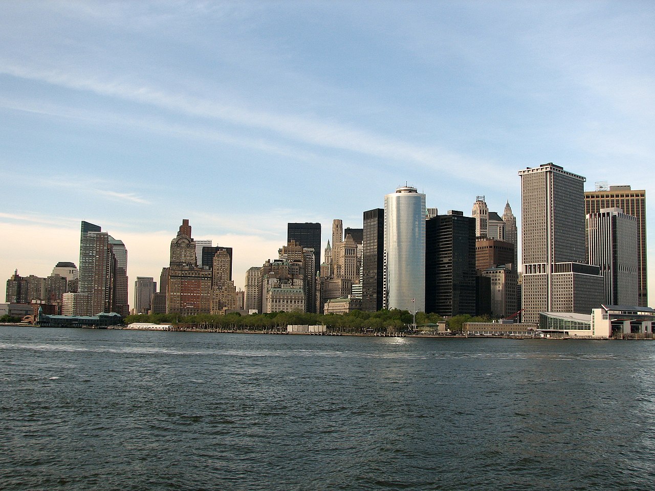 New York City skyline representing USA jobs for immigrants 2025
